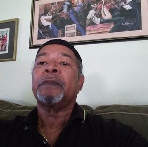 Meet your Posher, Lloyd